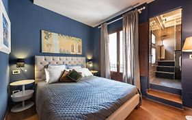 HEART OF FLORENCE Pitti 2 Bed-Apartment